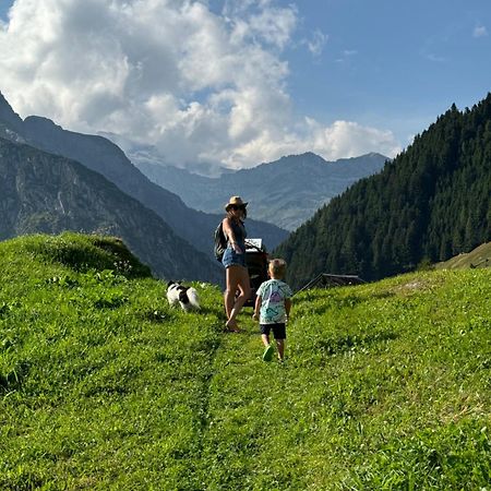 Basecamp Andermatt Villa Bagian luar foto