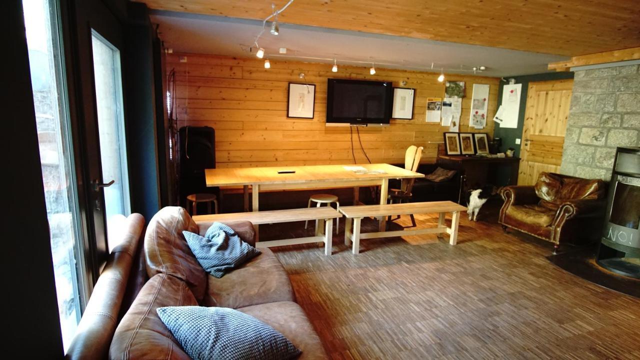 Basecamp Andermatt Villa Bagian luar foto
