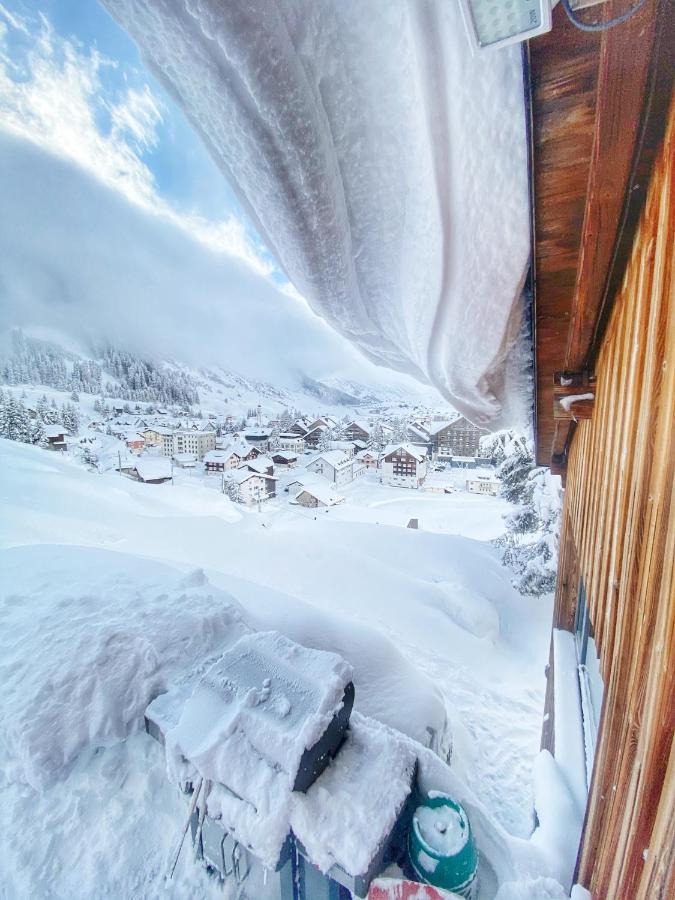 Basecamp Andermatt Villa Bagian luar foto
