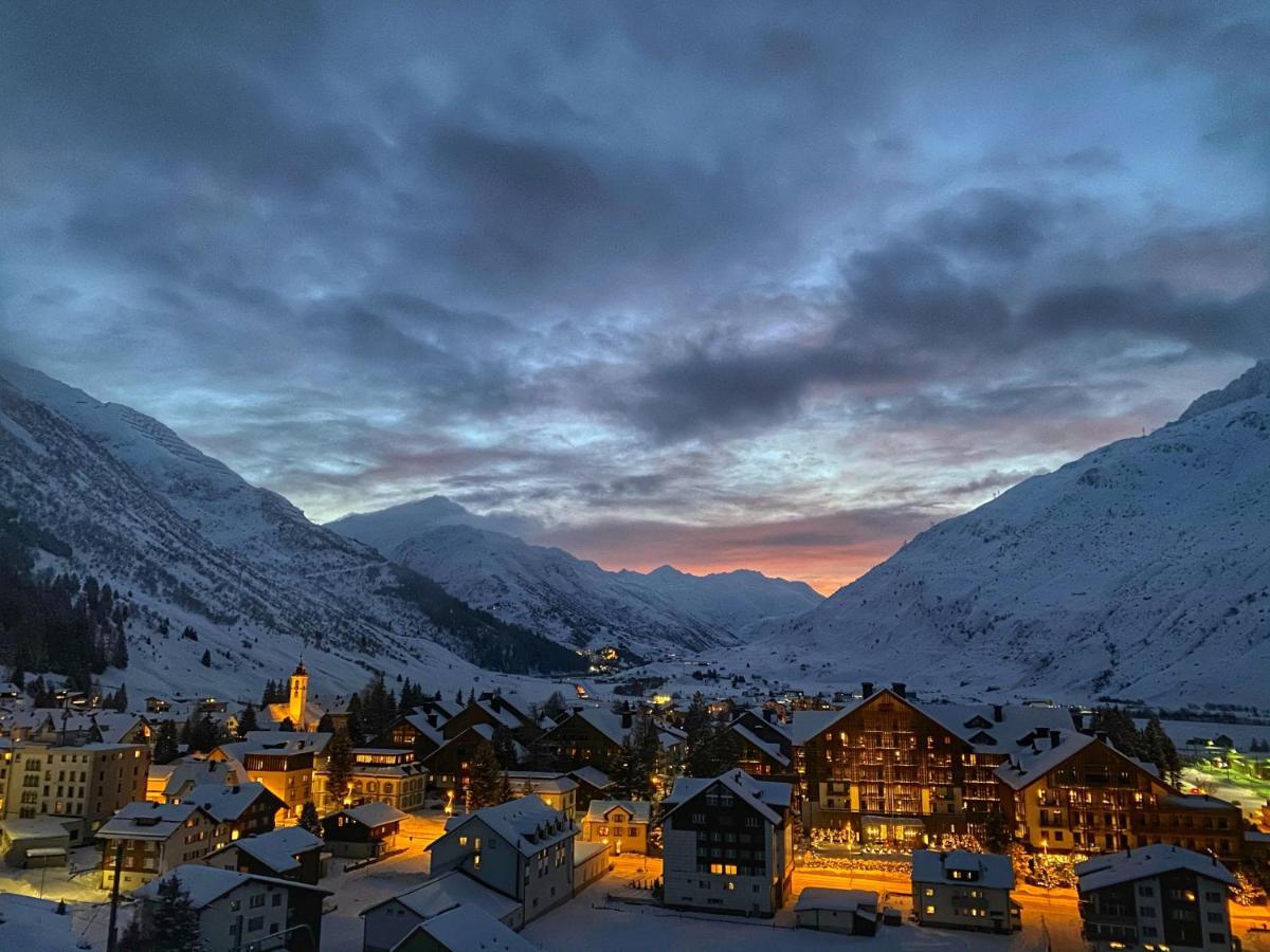 Basecamp Andermatt Villa Bagian luar foto