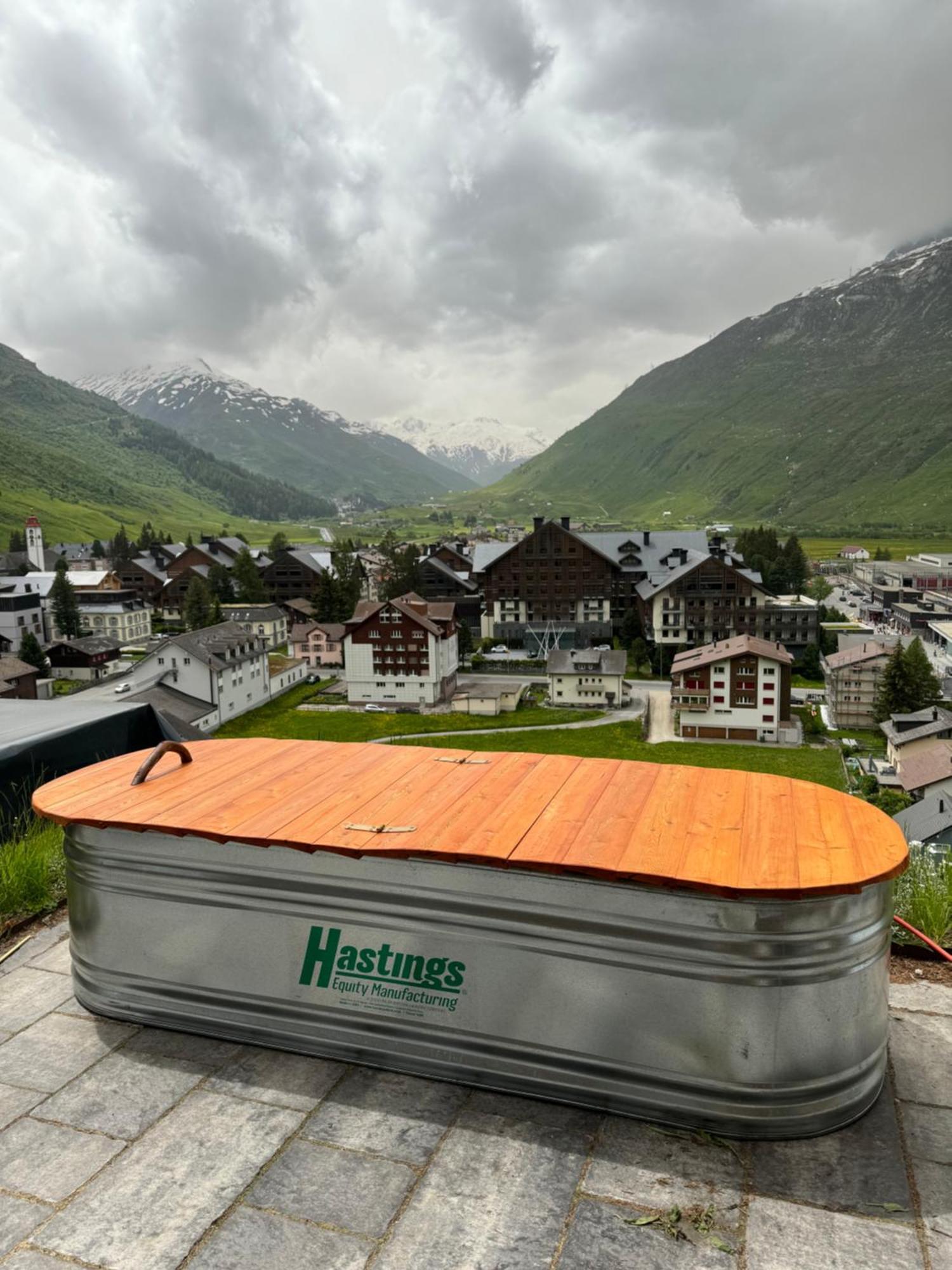 Basecamp Andermatt Villa Bagian luar foto